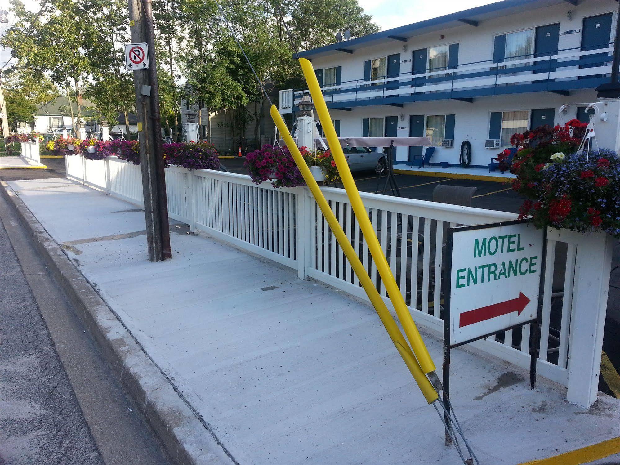 Niagara Parkway Court Motel Екстериор снимка