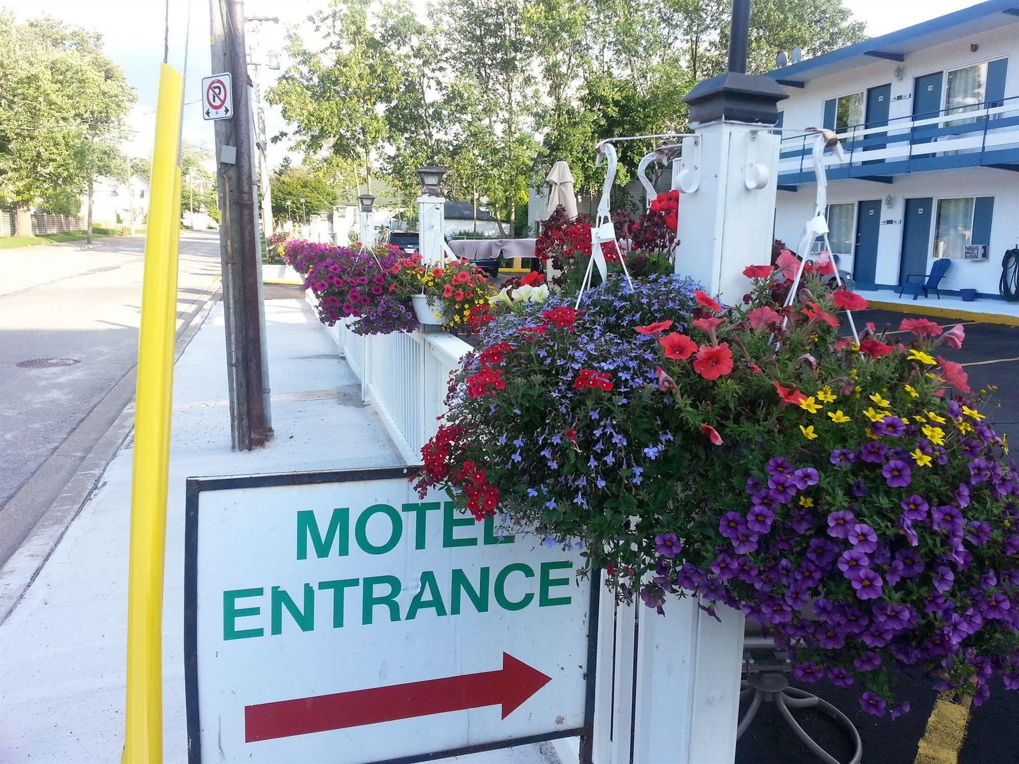 Niagara Parkway Court Motel Екстериор снимка