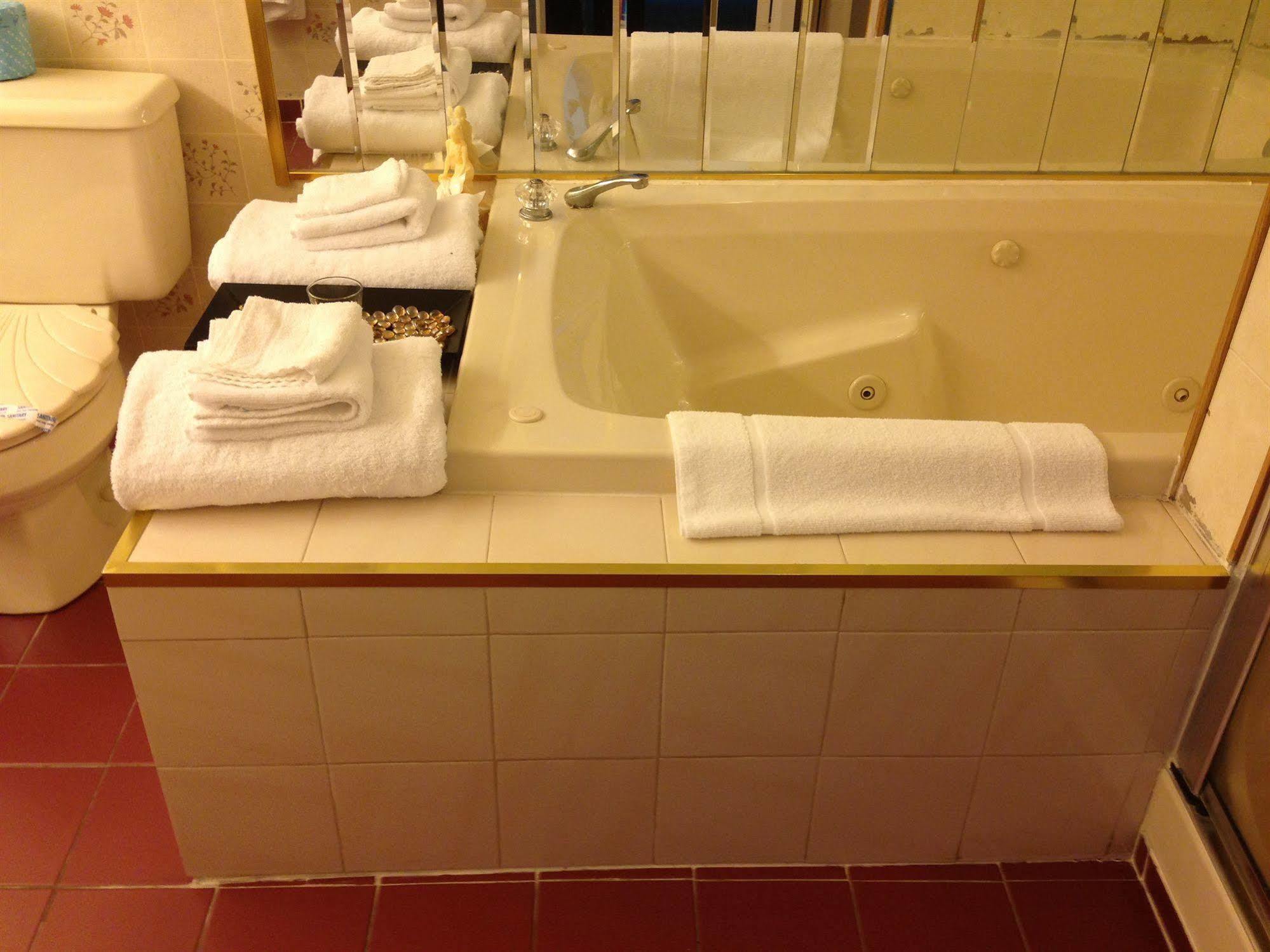 Niagara Parkway Court Motel Екстериор снимка