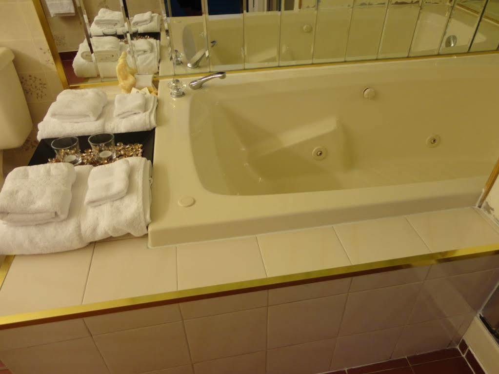 Niagara Parkway Court Motel Екстериор снимка